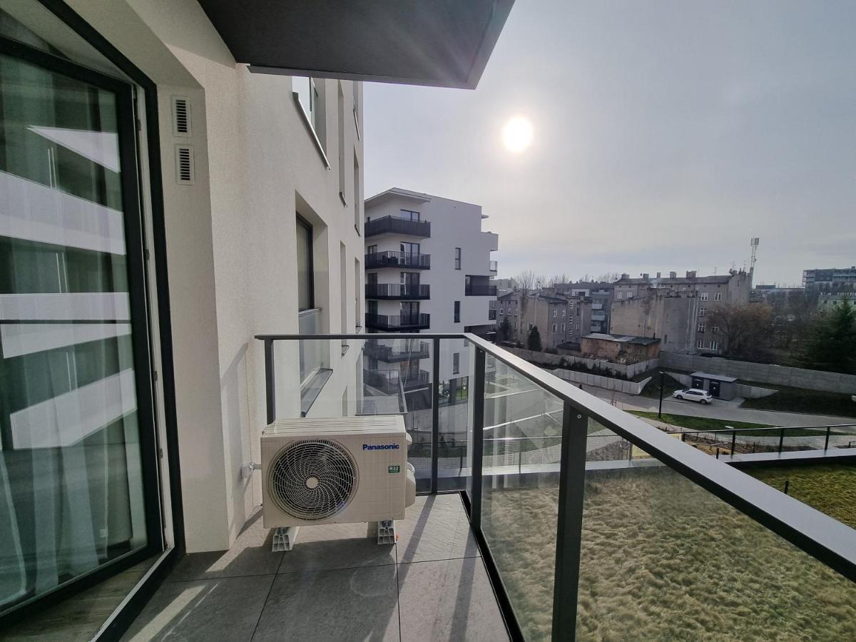 Q Apart Enter- Dwa Pokoje, Manufaktura, Klimatyzacja I Garaz Gratis, Fv, Gwarancja Zadowolenia Łódź Zewnętrze zdjęcie